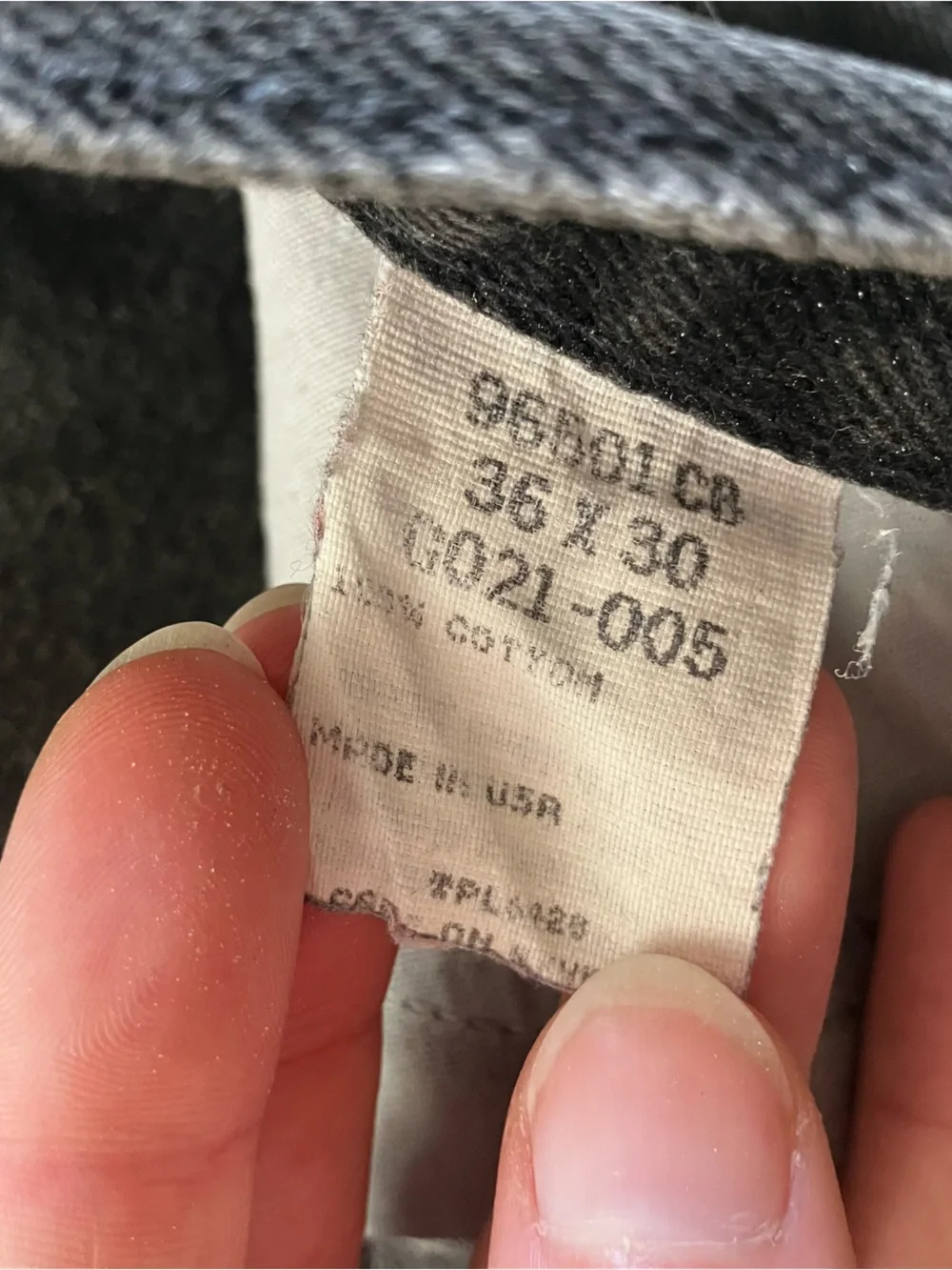 Wrangler | 36 x 30 Vintage Distressed Worn Black Denim Jeans